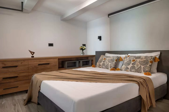 Image No.24-3 Bed House for sale