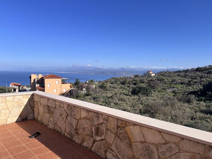 Image No.7-3 Bed House for sale