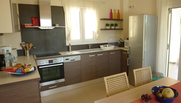 Image No.12-3 Bed House for sale