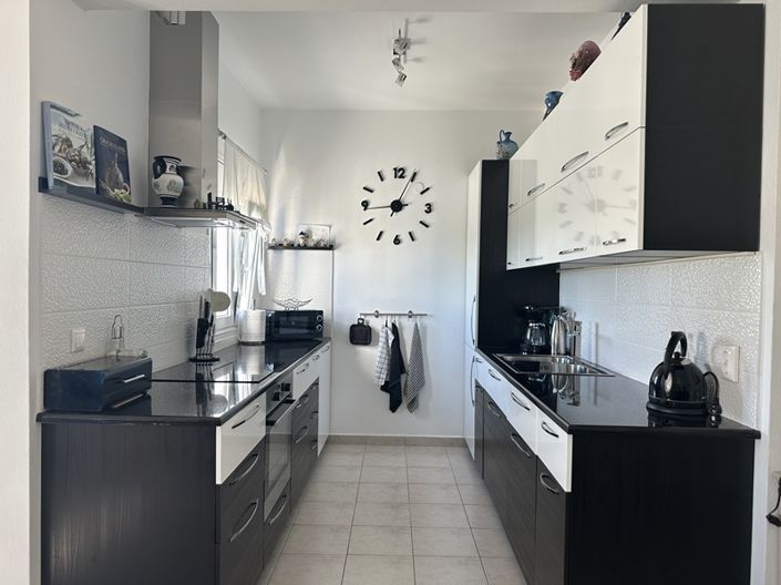 Image No.3-2 Bed House for sale