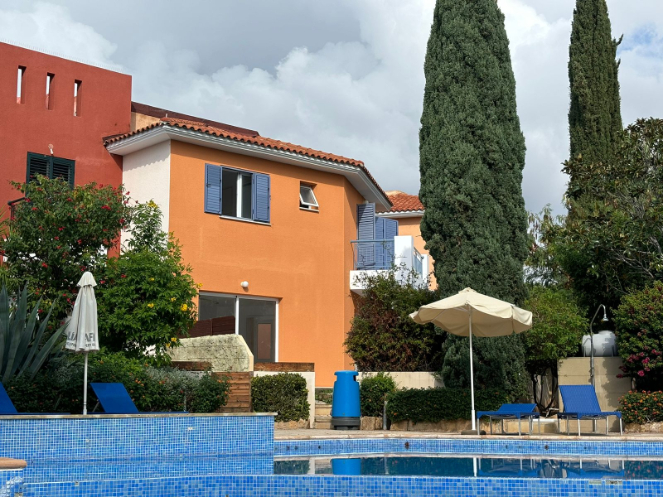 Image No.6-3 Bed Property for sale