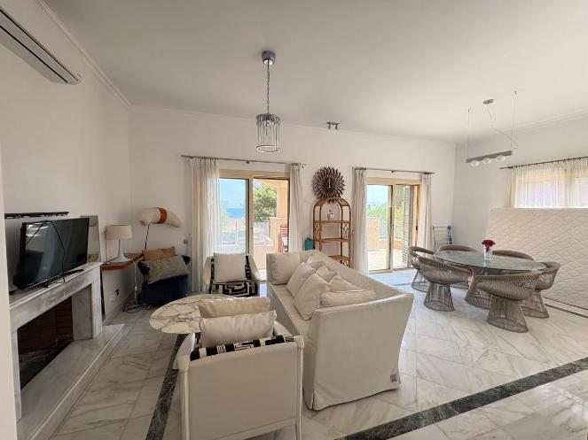 Image No.4-3 Bed Property for sale