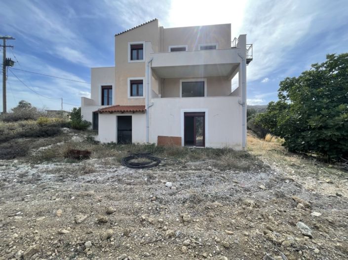 Image No.19-4 Bed Property for sale