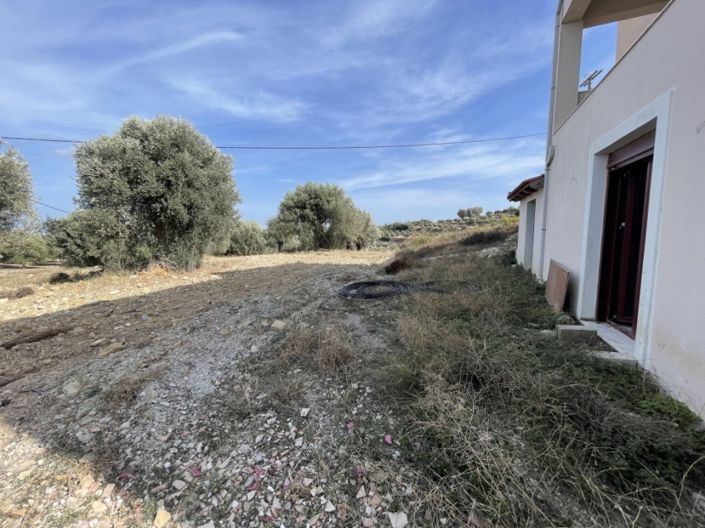 Image No.20-4 Bed Property for sale