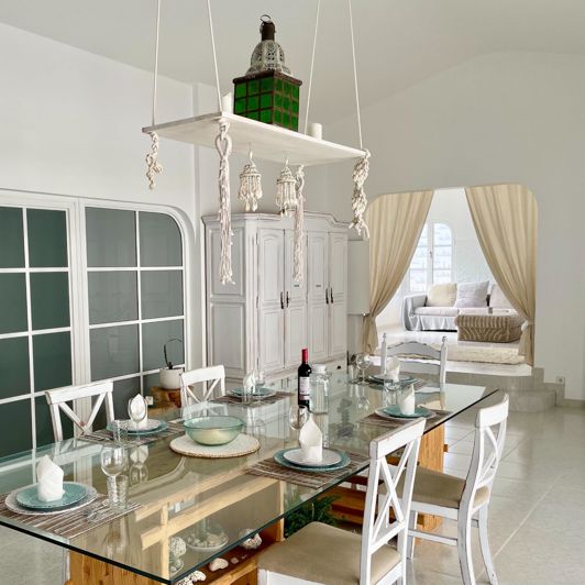 Image No.12-8 Bed Villa for sale