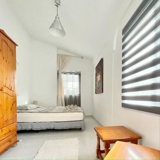 Image No.20-8 Bed Villa for sale