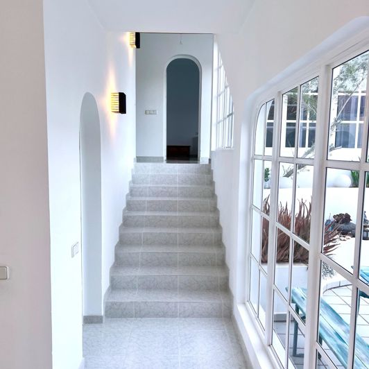 Image No.22-8 Bed Villa for sale