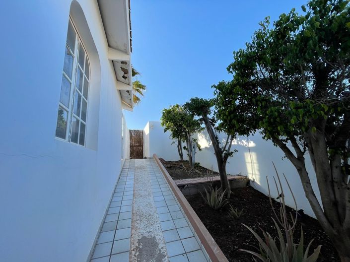 Image No.45-8 Bed Villa for sale