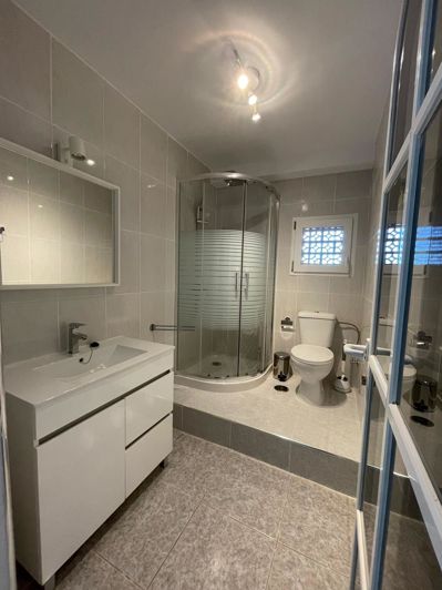 Image No.49-8 Bed Villa for sale