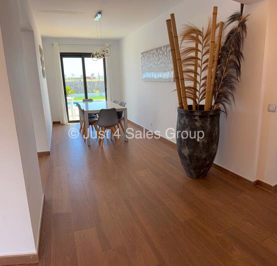 Image No.9-3 Bed Villa for sale