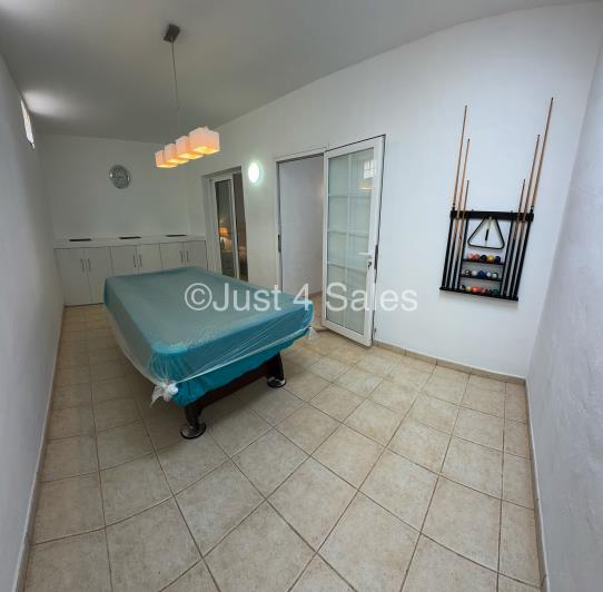 Image No.13-3 Bed Townhouse for sale