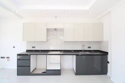 Interior 4
