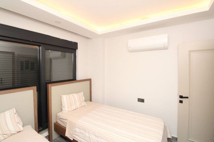Image No.25-4 Bed House/Villa for sale