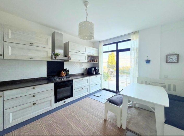 Image No.10-4 Bed House/Villa for sale