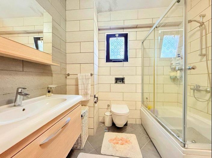 Image No.20-4 Bed House/Villa for sale