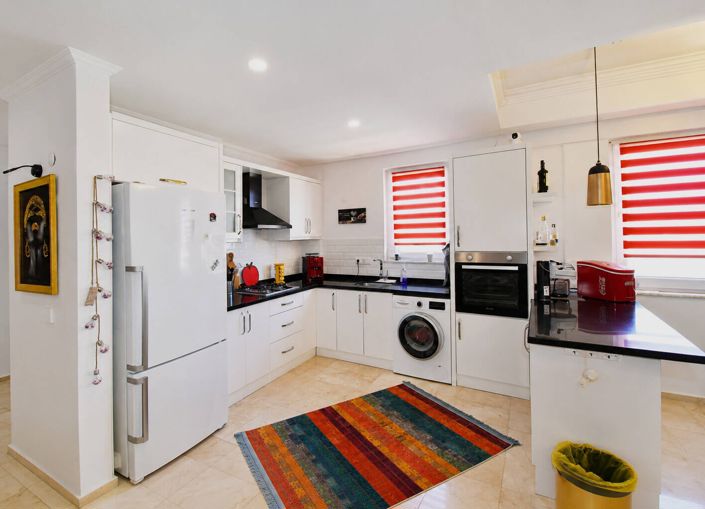 Image No.8-2 Bed Apartment for sale