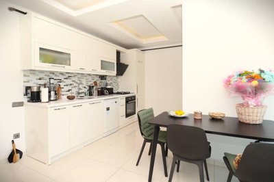 Interior 4