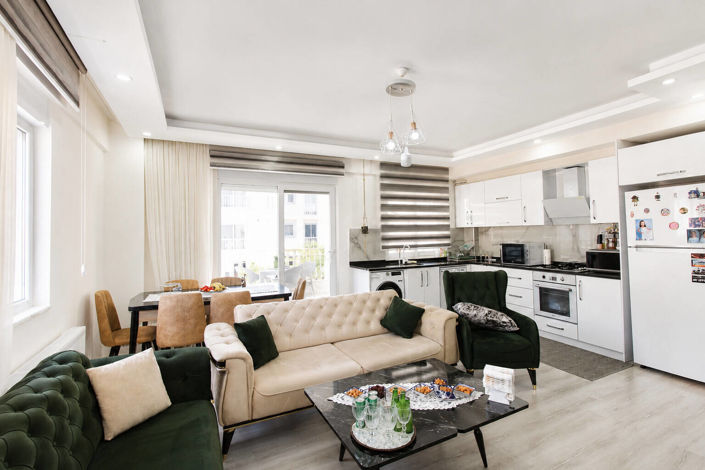Image No.17-6 Bed Apartment for sale