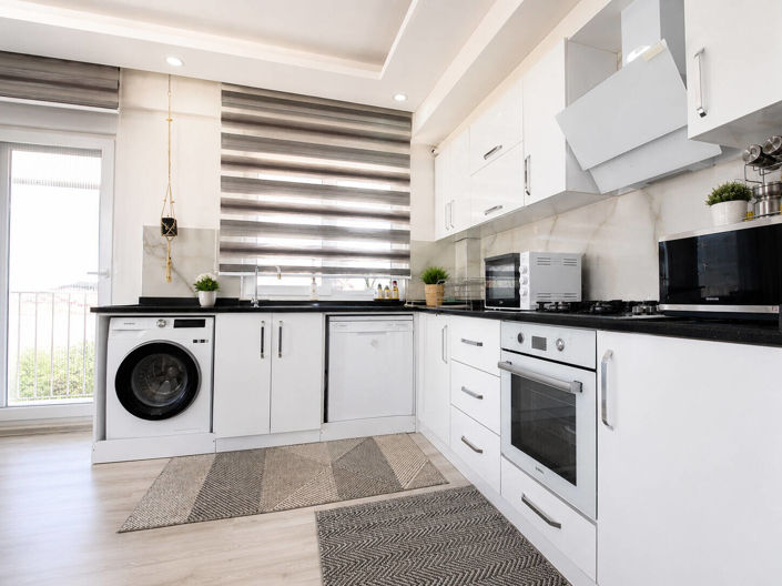Image No.18-6 Bed Apartment for sale