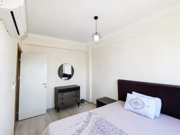 Image No.28-6 Bed Apartment for sale