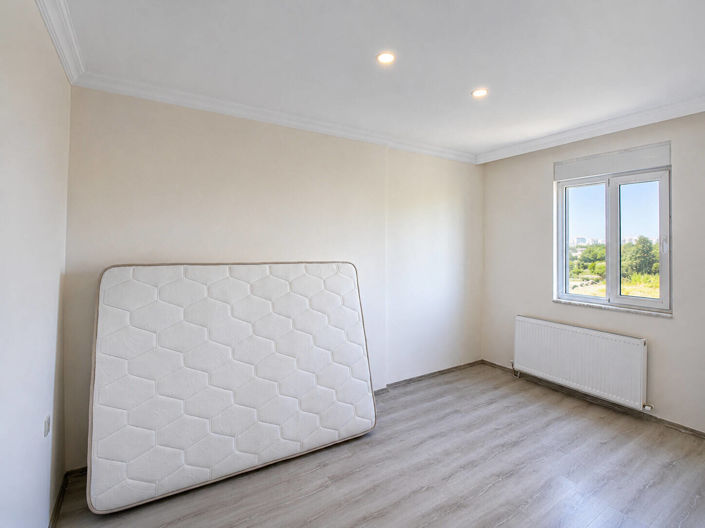 Image No.35-6 Bed Apartment for sale