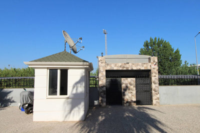 Exterior 9