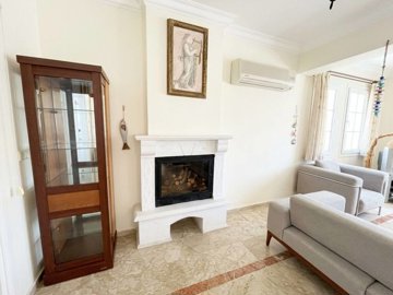 Interior 3