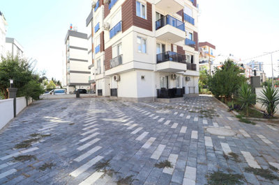 Exterior 4