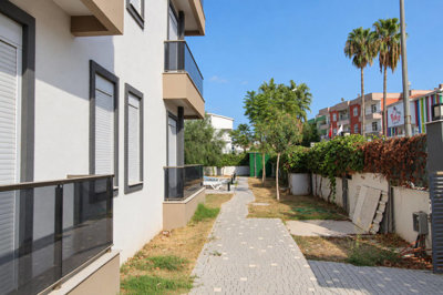 Exterior 12