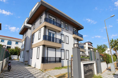 Exterior 3