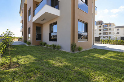 Exterior 4