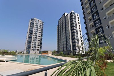 Exterior 4