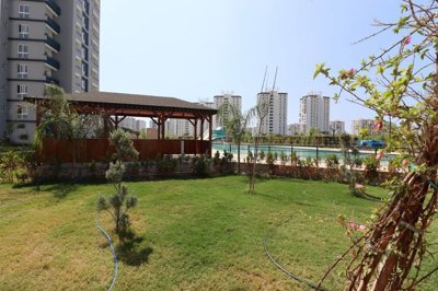 Exterior 7