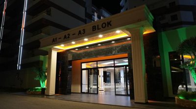 Exterior 8