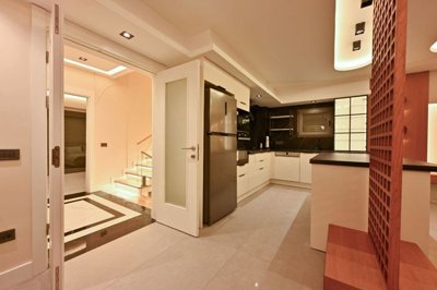 Interior 5