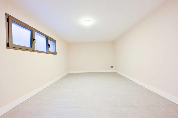 Image No.33-5 Bed House/Villa for sale