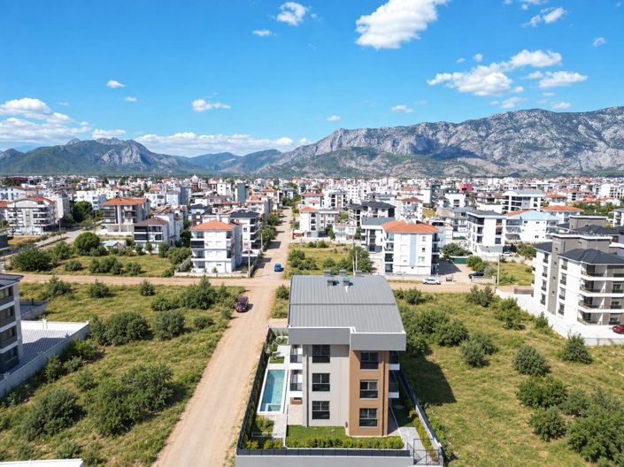 Turnkey Residential Building with Pool in Antalya Dösemealti
