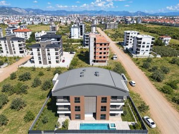 Exterior 3