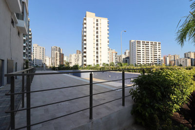 Exterior 5