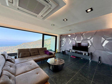 Interior 2