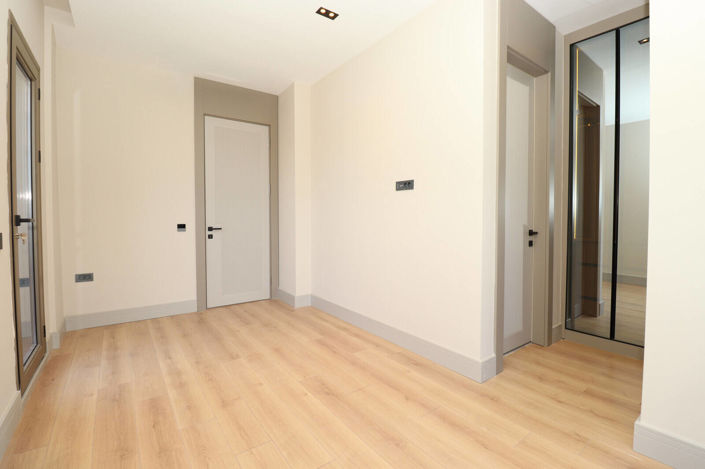 Image No.28-5 Bed House/Villa for sale