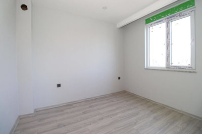 Interior 4