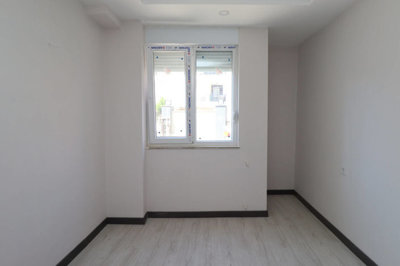 Interior 7