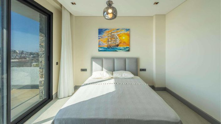Image No.14-4 Bed Apartment for sale