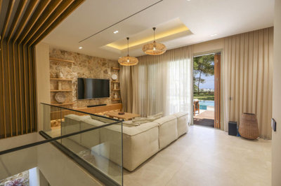 Interior 3