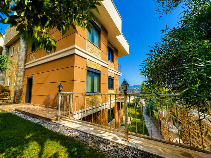 Image No.10-4 Bed House/Villa for sale