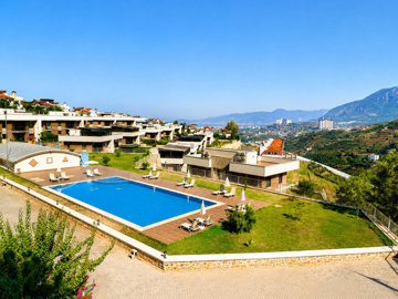 Exterior 2