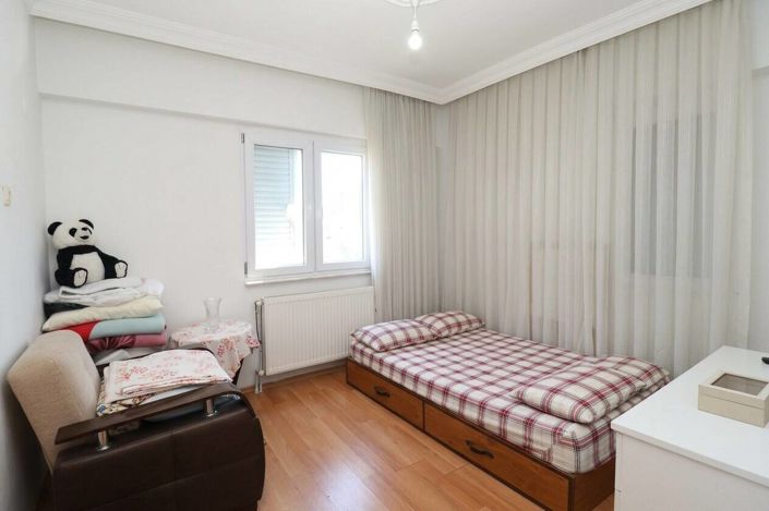 Image No.14-3 Bed Apartment for sale