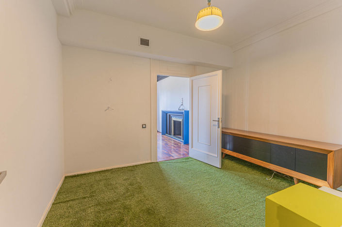 Image No.29-5 Bed Apartment for sale