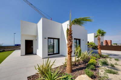 Exterior 4